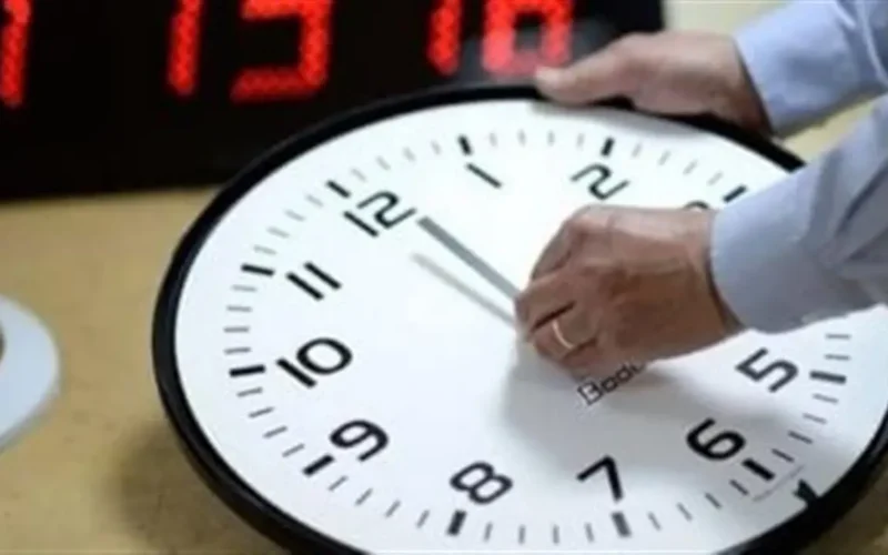 كم يوماً يفصلنا عن موعد بدء تطبيق التوقيت الصيفي وفق قرار مجلس الوزراء؟